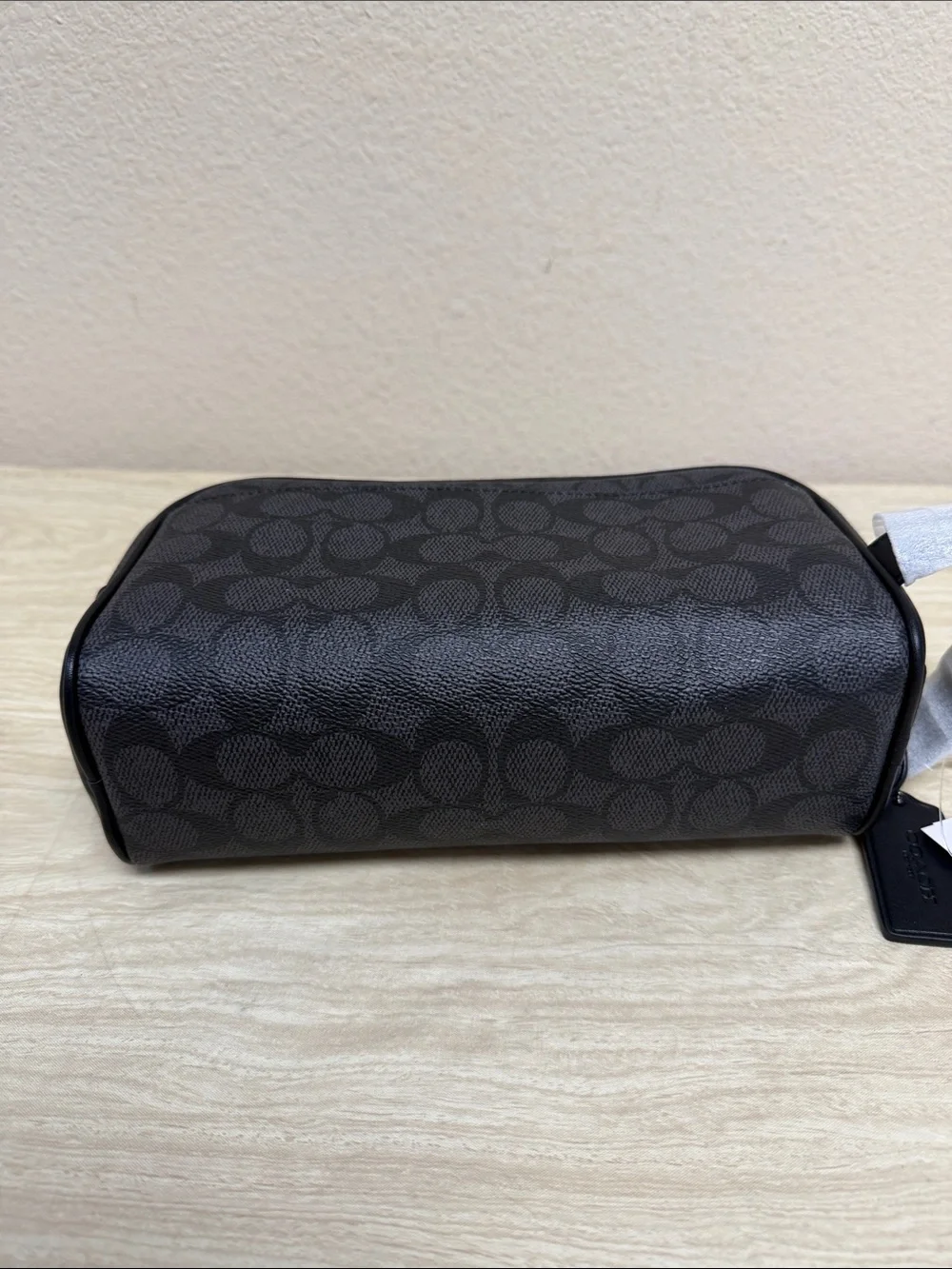 COACH SMALL TRAVEL KIT IN SIGNATURE GUNMETAL/CHARCOAL